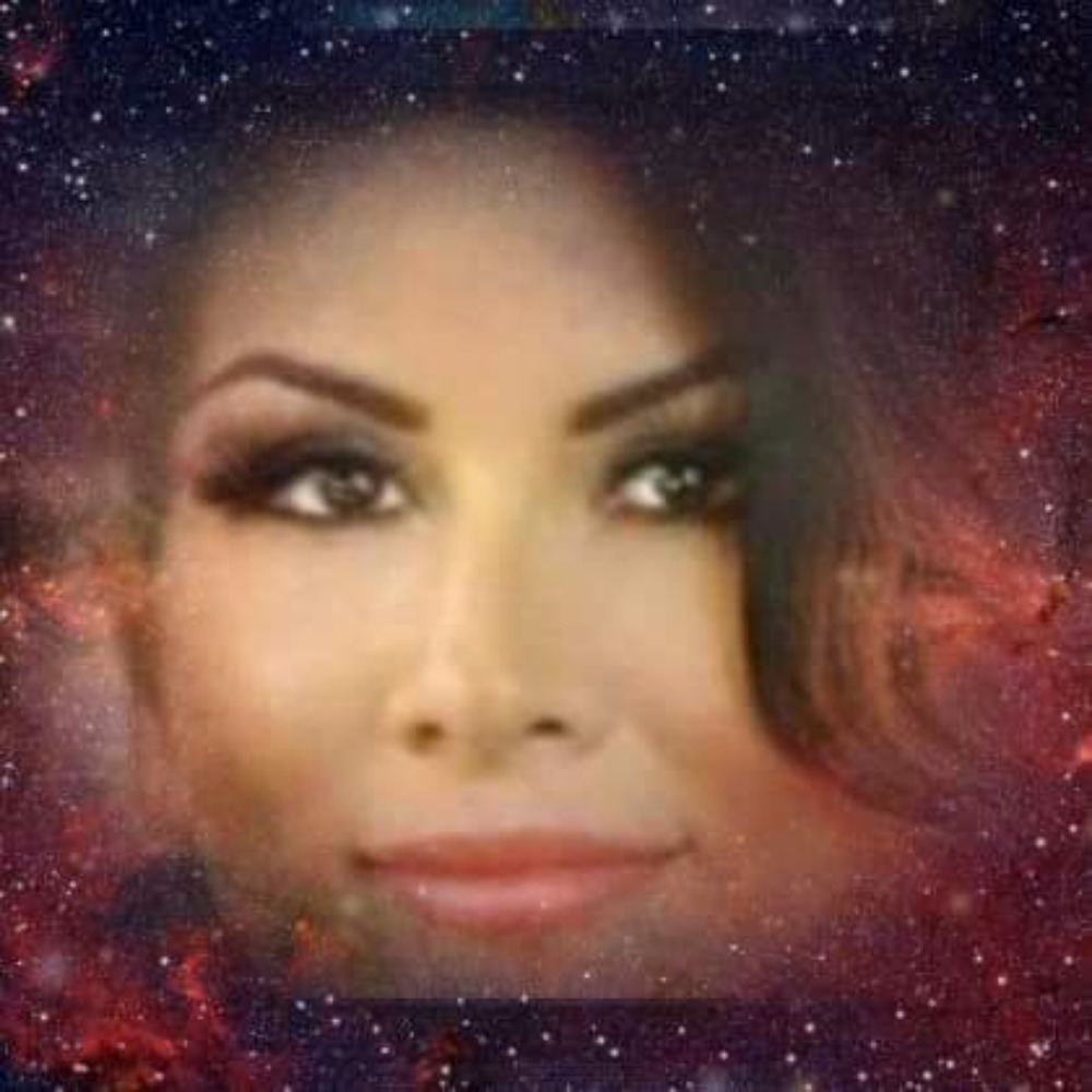 Meet your Posher, Hannah koi